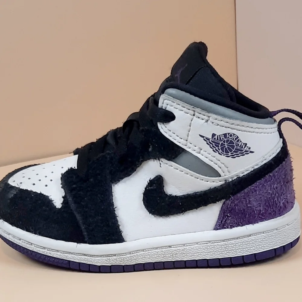 Jordan 1 Mid SE Purple (TD)